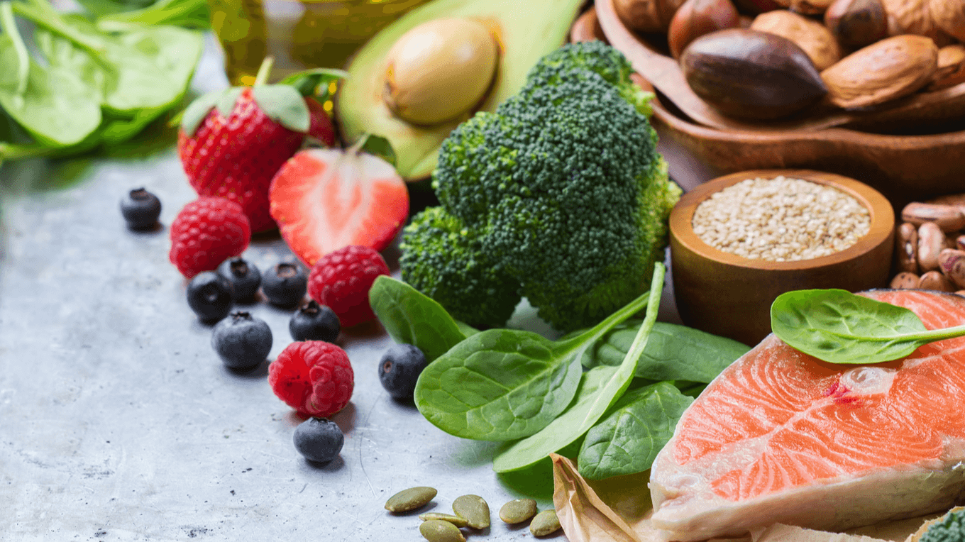 Buah dan Sayuran Kaya Vitamin yang Perlu Ditambahkan ke Menu Harian Anda